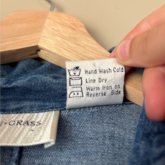 Floral Embroidered Denim Jacket - Picture 9 of 10